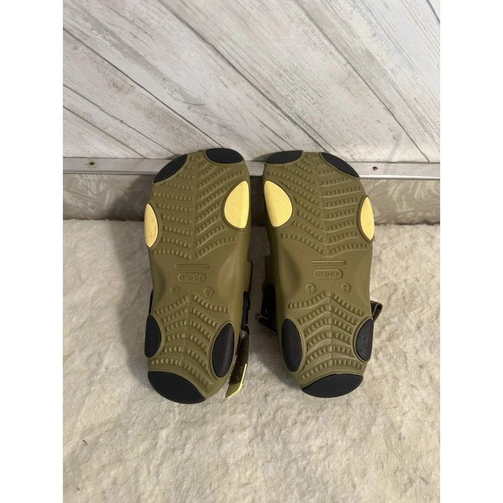 Crocs Classic All-Terrain Sandal Men's 207711-3UA Green M6/W8 (NWT)
